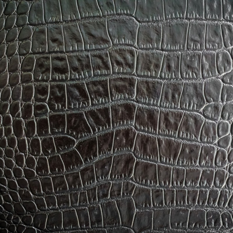 Embossed Crocodile Leather: The Luxury Look for Men's Footwear