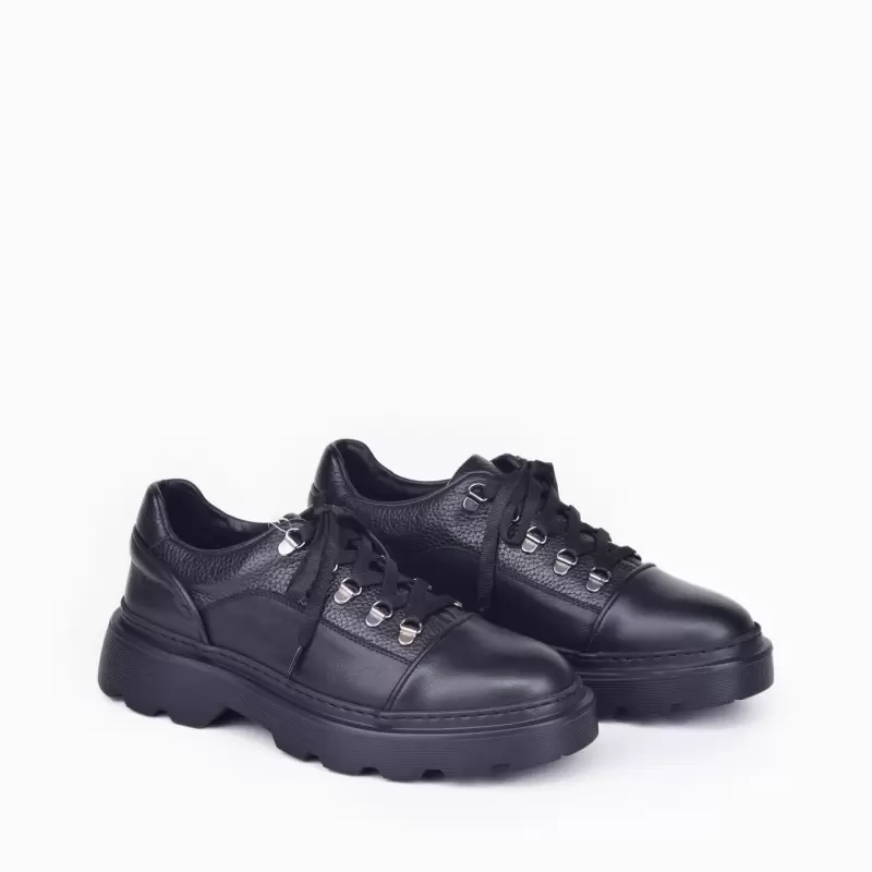 Red Rocks Casual N025